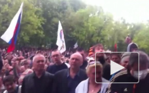 Новости Украины 30.04.2014: в Луганске захвачено здание МВД, милиция сдалась, захват зданий в Горловке и Донецке. Славянск в блокаде силовиков