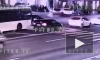 Видео: BMW отправил каршеринг в магазин нижнего белья на Невском