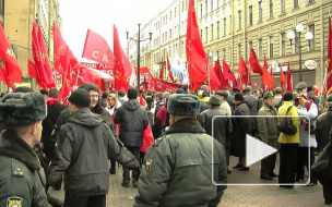 Октябрьская демонстрация. Коммунисты потребовали революцию