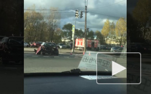 В аварии на Трамвайном проспекте пострадала женщина 