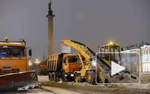 За день коммунальщики очистили 1918 крыш от снега