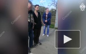 Видео: убийца бывшей жены из Луги дает показания следователям