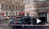 СМИ: Два человека погибли после того, как автомобиль врезался в стену и загорелся в Москве