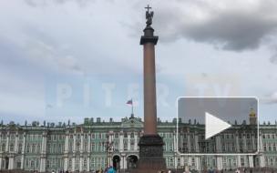 Свыше 40 боевых самолетов и вертолетов провели над Петербургом тренировку парада ВМФ