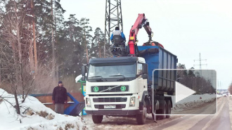 В Иркутской области мусоровоз убил на тротуаре женщину и искалечил ребенка