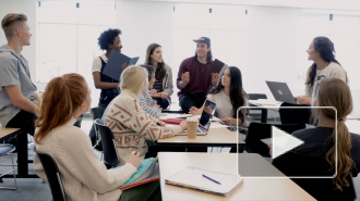 Больше половины россиян не хотят, чтобы их дети учились за рубежом