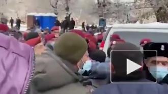 Митингующие в Ереване ушли от Дома правительства