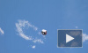 Космонавт с МКС снял на видео пролетающий мимо спутник, люди поразились от увиденного