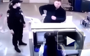 Минпромторг разбирается с инцидентом с замминистра Овсянниковым в аэропорте Ижевска