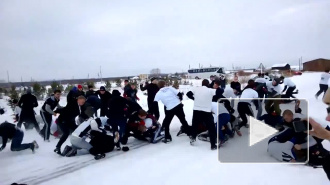 Видео массовой драки между жителями Челябинска и Екатеринбурга выложено в интернете