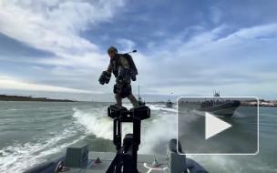 Использование реактивного ранца при захвате судна показали на видео