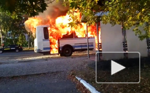 Пожар маршрутки в Кемерово попал на видео