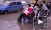 Люди в инвалидных колясках показали ужасы городской среды Петербурга