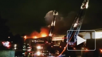 Появилось видео пожара на московском складе, где погибли 7 спасателей