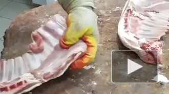 В Петербурге налетчики ограбили мясной магазин 