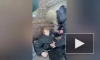 Молодой человек провалился под лед у Литейного моста, пытаясь вытащить из воды наушники