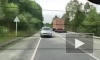 Россиянин на скорости протаранил машину с детьми и попал на видео