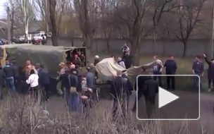 В Дебальцево в котел ополченцев попали около 10 тысяч силовиков. Захарченко предлагает им жизнь в обмен на оружие