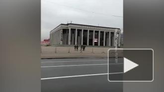 В центре Минска стягивают силовиков и бронетехнику перед новой акцией протеста 