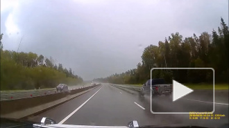 Мокрое ДТП с переворотом.