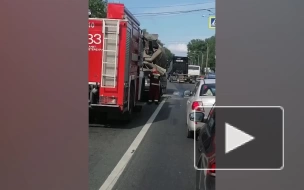 В Горелово иномарка на высокой скорости протаранила бетономешалку