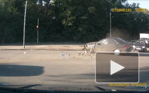 Появилось видео жесткого ДТП в Ростове с участием двух иномарок