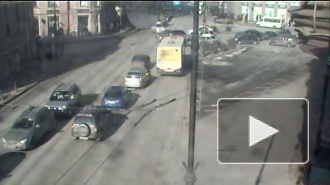 Неисправные светофоры на Петроградке спровоцировали аварию