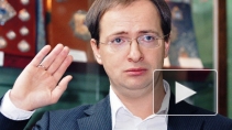 Олимпийский огонь понесут по Петербургу Пиотровский с Мединским