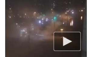 На Васильевском острове из-за прорыва трубы с горячей водой возможен провал грунта