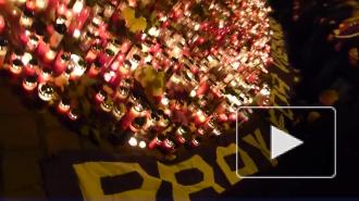 Жители Вены приходят почтить память жертв теракта