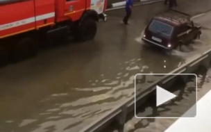 Сочи продолжает затапливать: болельщики матча Россия-Хорватия прячутся в отелях