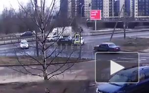 В аварии в Рыбацком пострадал человек