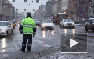 В Петербурге каждый день увольняется один дворник