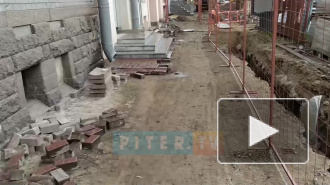 Видео: продолжаются ремонтные работы на проспекте Добролюбова