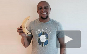 Звезды футбола устроили банановый флешмоб после инцидента с Дани Алвесом