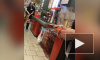 Видео: в "Дикси" охранник сорвался на покупательницу, накричав на нее за вопрос про цену товара