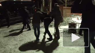 ФСБ распространила видео задержания двух россиян за подготовку терактов в Петербурге