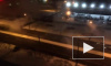 В Сети появилось видео ночного прорыва трубы на Ленинском