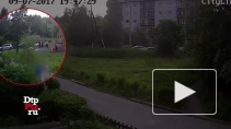 Видео из Петрозаводска: Внедорожник сбил 5-летнего ребенка во дворе дома