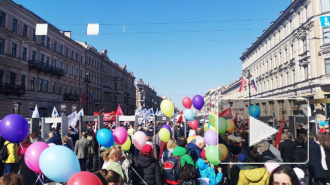 Центр Петербурга перед первомайским шествием перекрыли полицейские