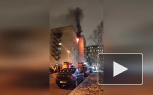 Во время пожара на проспекте Наставников трое человек надышались угарным газом