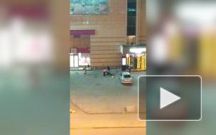 В центре Екатеринбурга толпа напала на прохожих