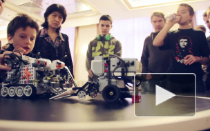 Соревнования по роботехнике прошли в Петербурге: самоделки состязались в умении ездить, скользить и толкаться