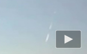 Вертикальный светящийся объект в небе над Барнаулом всполошил местных жителей