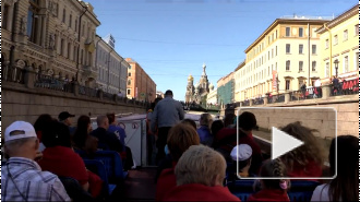 В Петербурге начался сезон водных экскурсий по рекам и каналам 