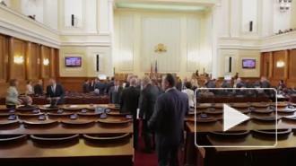 Парламент Болгарии отклонил вотум недоверия правительству