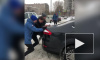 Появилось видео того, как депутат Боярский вытаскивал свою машину из снежного плена на Ваське