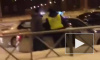 Очевидцы опубликовали видео драки водителя и двух сотрудников ДПС в Перми
