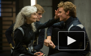 Фильм "Голодные игры 2: И вспыхнет пламя" (2013) режиссера Фрэнсиса Лоуренса выходит на экраны Фильм "Голодные игры 2: И вспыхнет пламя" (2013) режиссера Фрэнсиса Лоуренса выходит на экраны