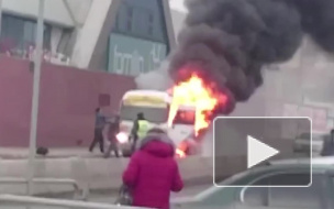 В Челябинске сгорел маршрутный ПАЗ